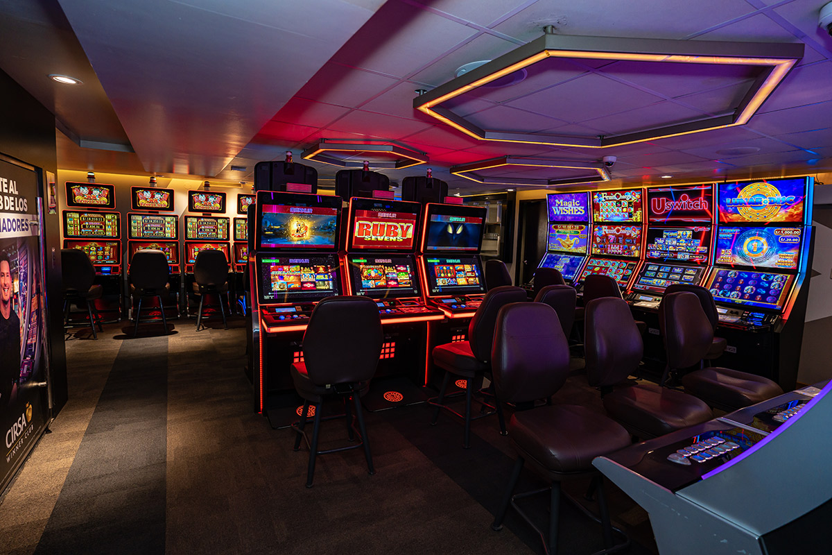Máquinas de juego en Casino Morelli en Lima Perú